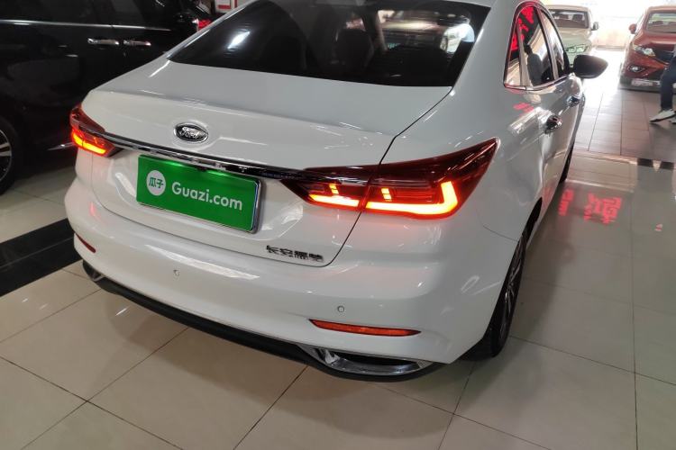 Used Ford Escort 2021 1.5L Automatic Diamond Edition
