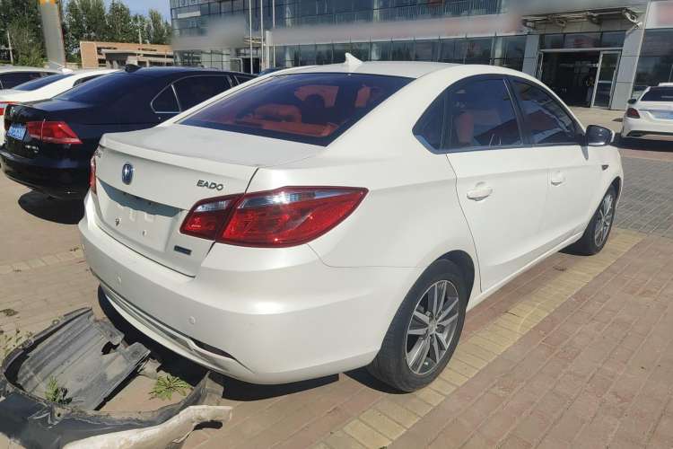 Used Changan Eado 2015 1.6L Manual Luxury Model China V Standard
