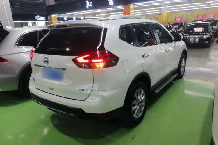 Used Nissan X-Trail 2022 2.0L Two-Wheel Drive Smart Connect Premium Edition
