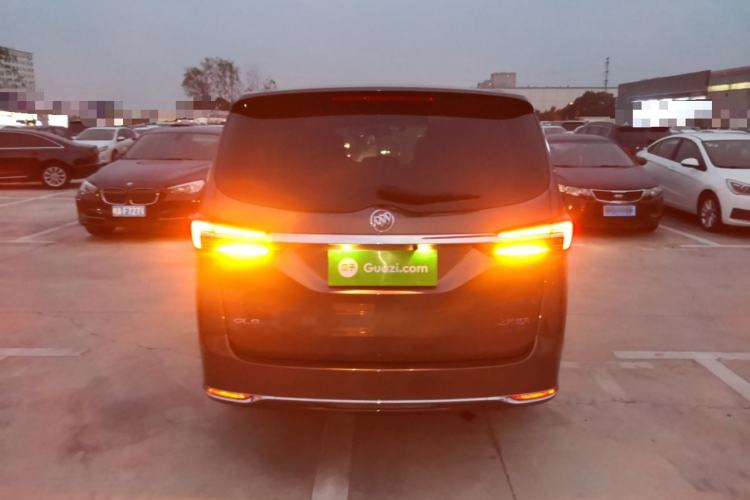 Used Buick GL8 2023 Land Executive Class Comfort Model
