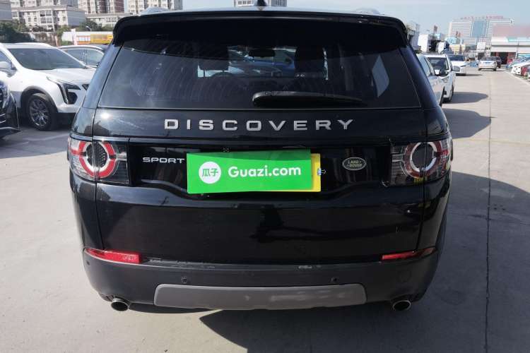 Used Land Rover Discovery Sport 2018 240 PS SE Version