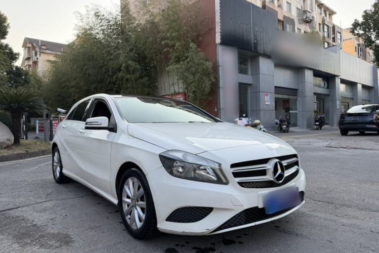 Used Mercedes-Benz A-Class 2015 A 180 Standard Model
