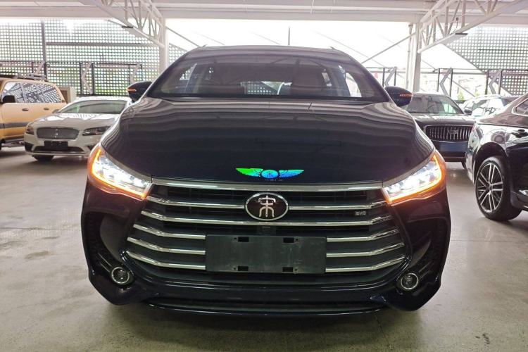 Used BYD Song MAX 2018 1.5T Automatic Smart Connect Luxury 6-Seater
