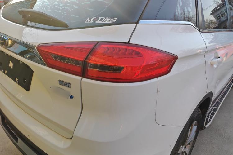 Used Geely Auto Emgrand X7 Sport 2016 1.8TD Automatic ZhiShang Model
