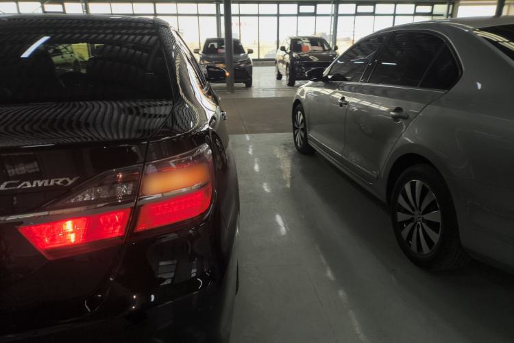 Used Toyota Camry 2016 2.0E 10th Anniversary Elite Edition