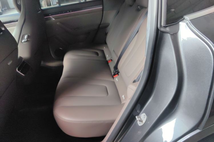 Used Hima Luxeed R7 2025 Range-Extended Version 251 km Max
