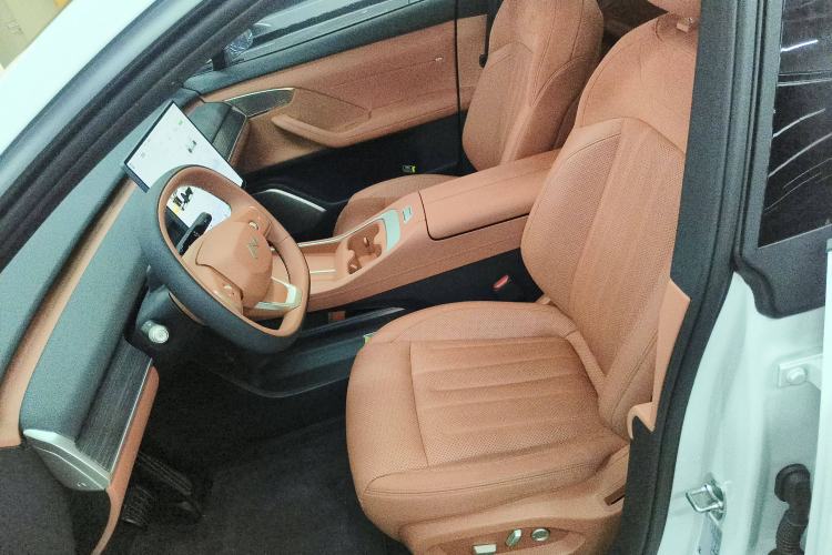 Used ONVO L60 2024 60 kWh Rear-Drive Version
