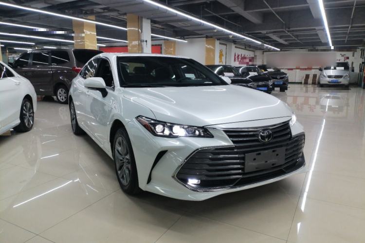 Used Toyota Avalon 2019 2.0L Ambition Edition China VI
