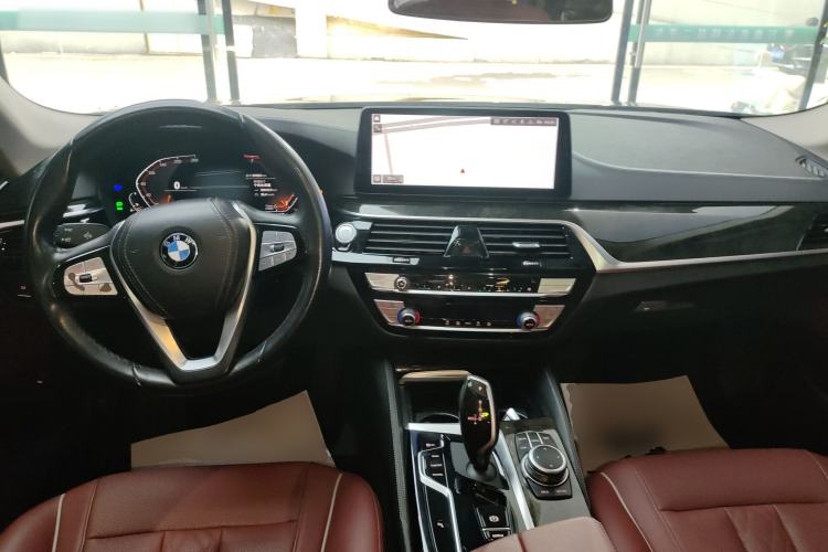 Used BMW 5 Series 2022 Restyled 525Li Luxury Package