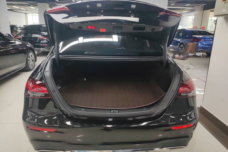 Used Mercedes-Benz E-Class New Energy 2022 Restyled E 350 e L Plug-in Hybrid Sports Sedan