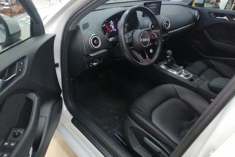 Used Audi A3 2019 Limousine 35 TFSI Ambition China V
