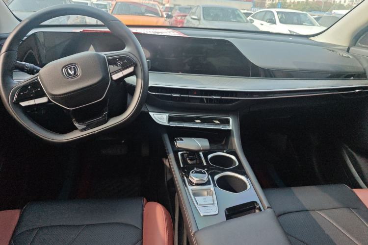 Used Changan Eado 2024 PLUS Blue Whale NE 1.4T GDI DCT High-Energy Edition
