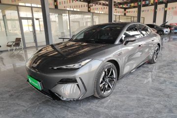 Used Geely Galaxy E8 2024 550 km Range Rear-Drive Dragon Edition