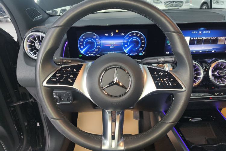 Used Mercedes-Benz EQB 2025 EQB 260
