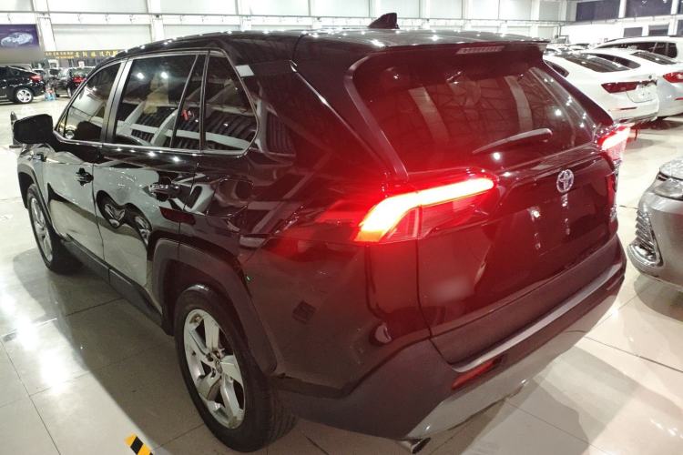 Used Toyota RAV4 2020 Dual-Engine 2.5L E-CVT Two-Wheel Drive Elite Edition
