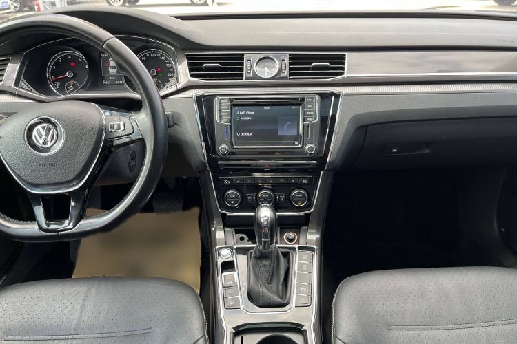 Used Volkswagen Passat 2016 380TSI DSG Prestige Edition
