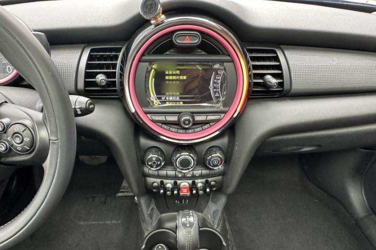 Used  MINI 2016 1.5T COOPER Five-Door Edition
