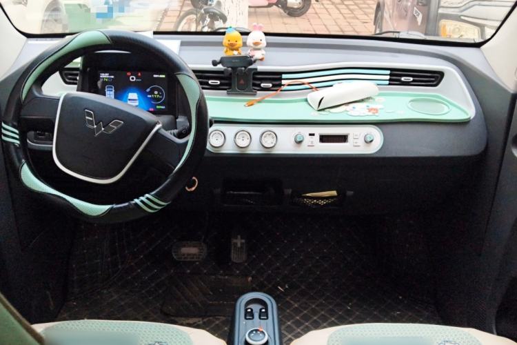 Used Wuling Hongguang MINIEV 2022 Macaron Fashion Model Lithium Iron Phosphate
