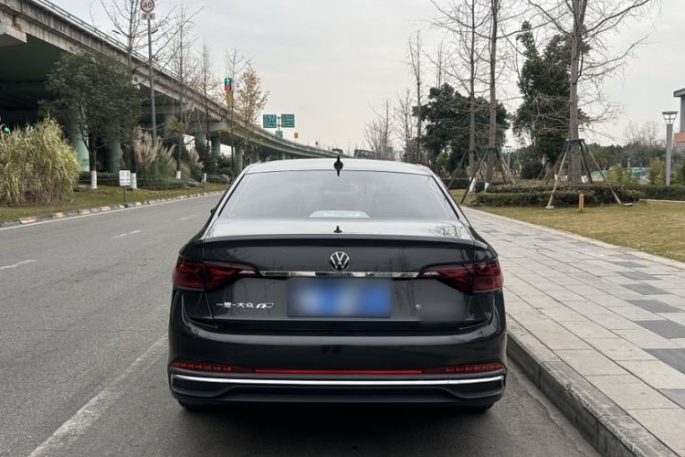 Used Volkswagen Sagitar 2023 300TSI DSG Flyover Edition
