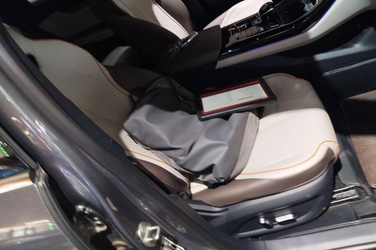 TDK.VehicleDetails.img