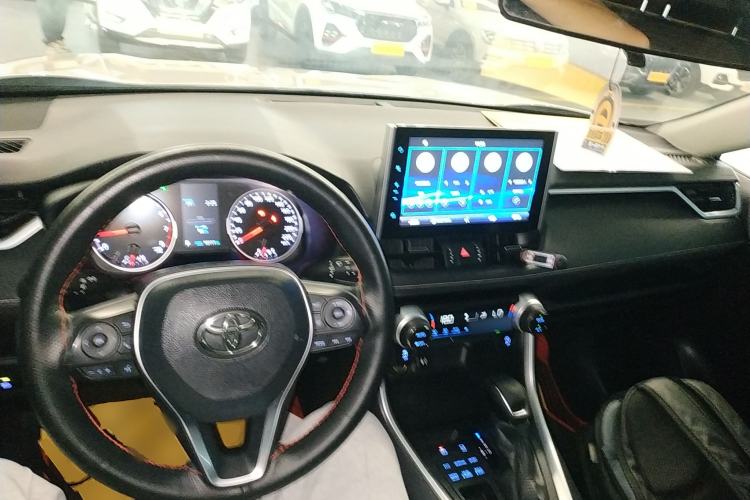 Used Toyota Wildlander 2021 2.0L CVT 4x4 Luxury Edition