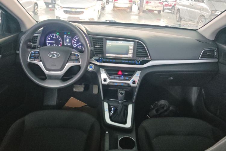 Used Hyundai Elantra 2016 1.6L Automatic ZhiXuan – Elite Version

