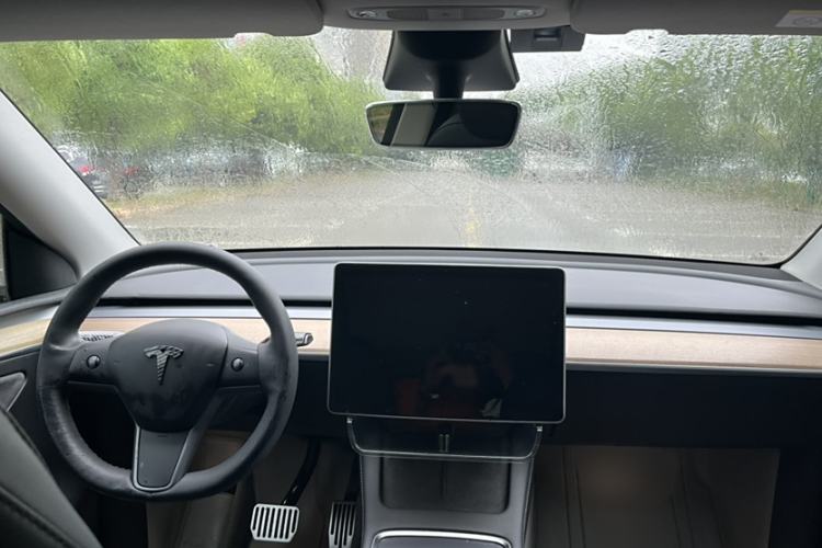 Used Tesla Model Y 2022 Rear-Wheel-Drive Version
