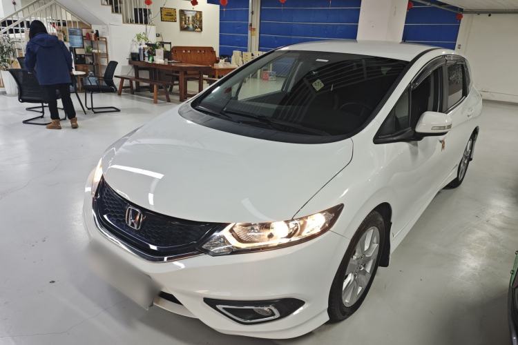 Used Honda Jade 2013 1.8L automatic Comfort version 5 seats