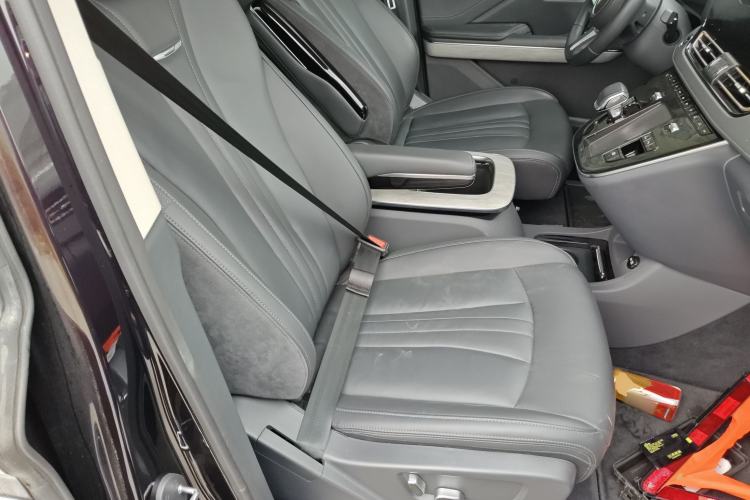 Used Hongqi HQ9 PHEV 2024 2.0T Four-Wheel Drive Business Edition
