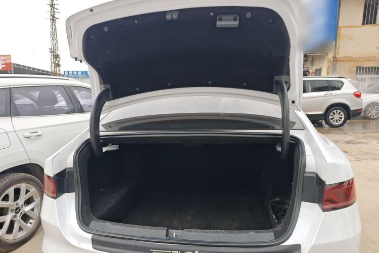 Used BYD Qin PLUS 2024 HONOR Edition DM-i 55KM Leading Model
