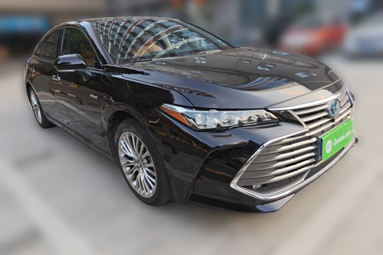 Used Toyota Avalon 2019 Dual-Engine 2.5L Limited Flagship Edition China VI Standard