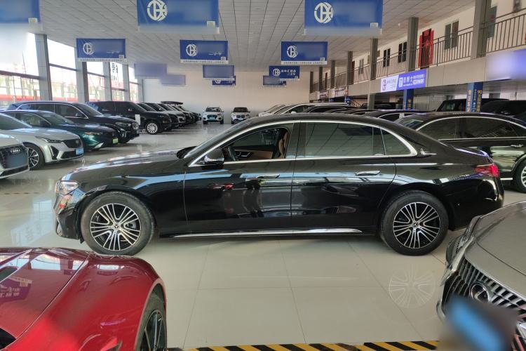 Used Mercedes-Benz E-Class 2025-Year Facelift E 260 L
