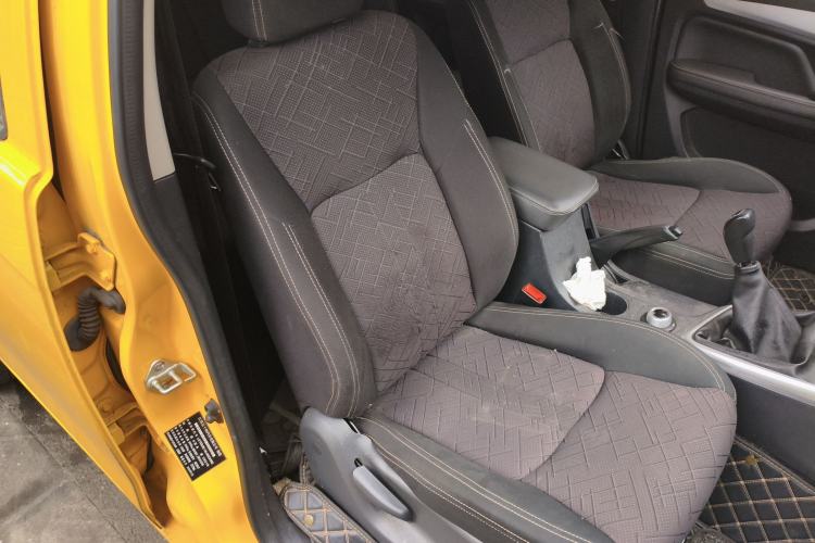 Used Isuzu JLM 2020 2.4T 4x4 Gasoline Leading-Edge GuoVI Ruimai S Standard Wheelbase 4K22D4T
