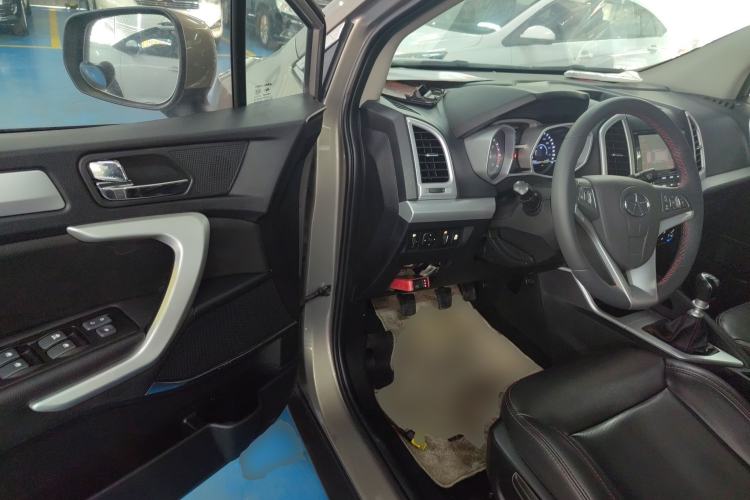 Used  Refine S3 2016 1.5L Manual Luxury Smart Version