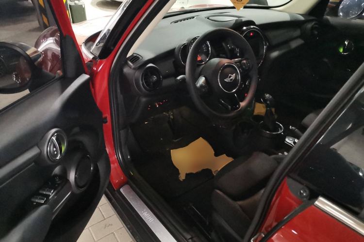 Used  MINI 2016 1.5T COOPER Five-Door Edition
