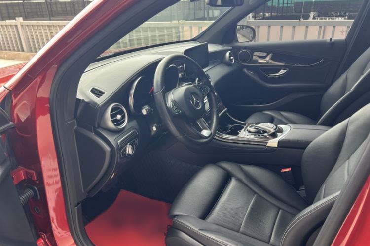 Used Mercedes-Benz GLC 2018 Facelifted GLC 260 4MATIC Dynamic Edition
