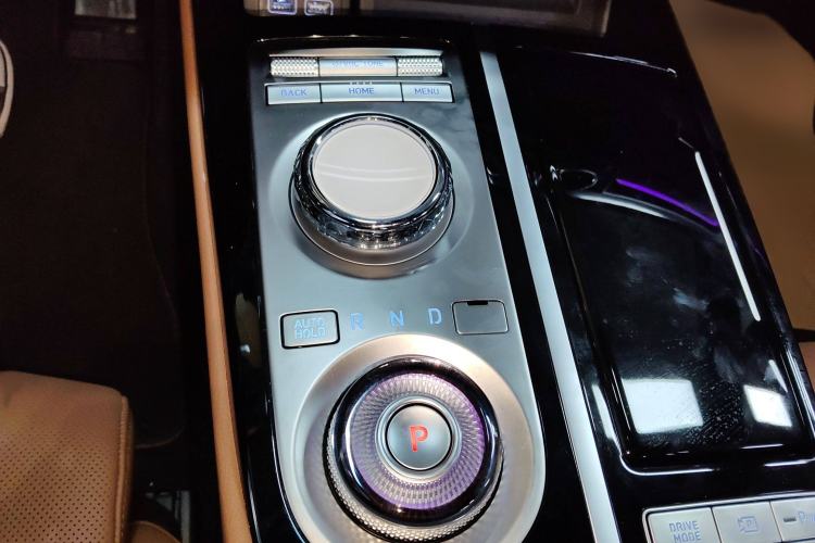 Used Genesis G80 2023 2.5T Rear-Drive Luxury Edition
