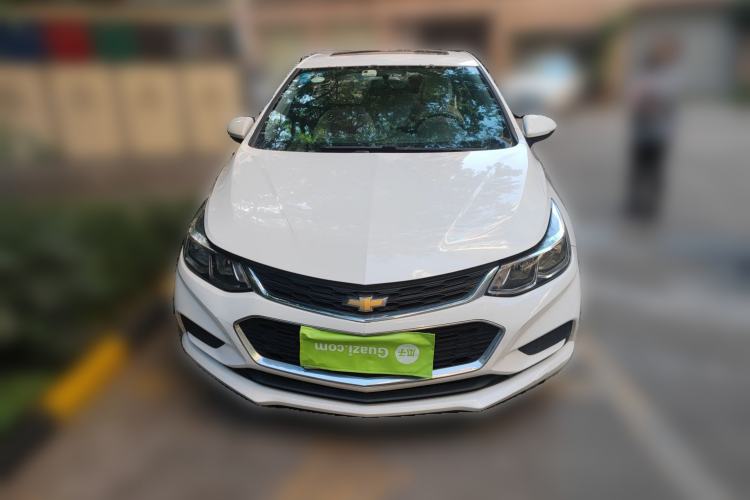 Used Chevrolet Cruze 2017 1.5L Automatic Pioneer Sunroof Edition
