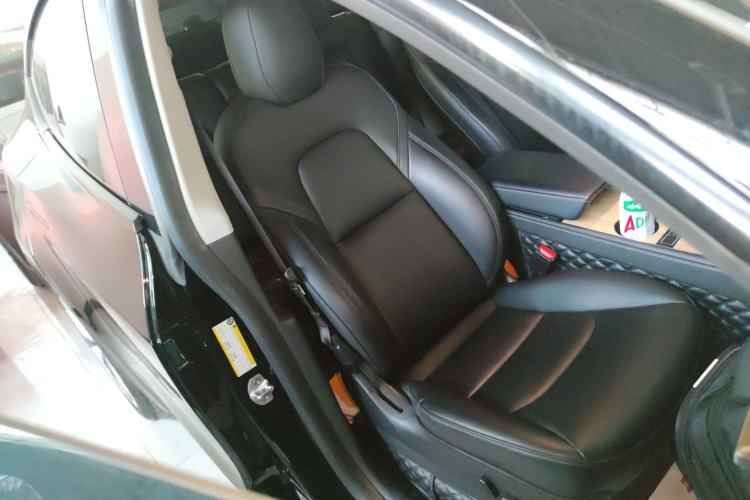 Used Tesla Model Y 2022 Rear-Wheel-Drive Version
