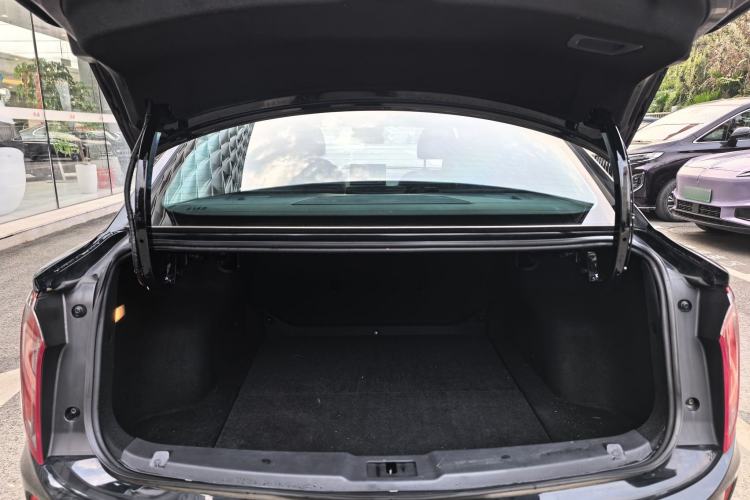 Used Hongqi E-QM5 2023 Revised Version Basic Travel Edition