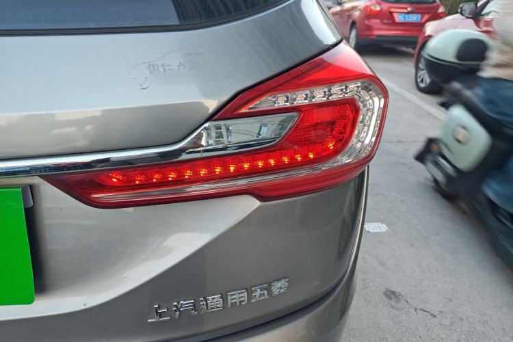 Used Baojun 310W 2017 1.5L Manual Fashion Model China V
