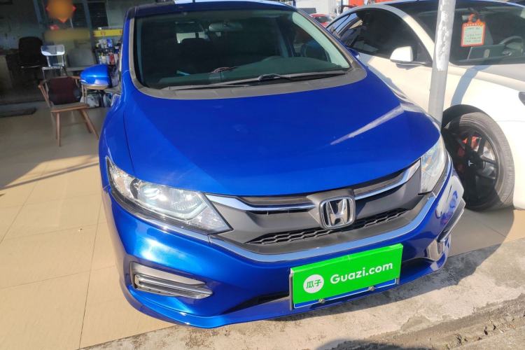 Used Honda Jade 2017 1.8L automatic Comfort version 5 seats
