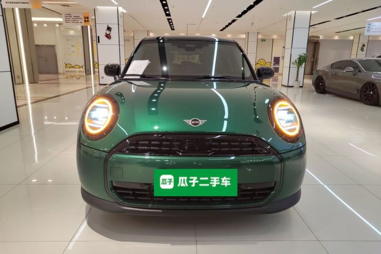 Used MINI MINI 2025 1.5T COOPER Classic Edition Five-Door Version