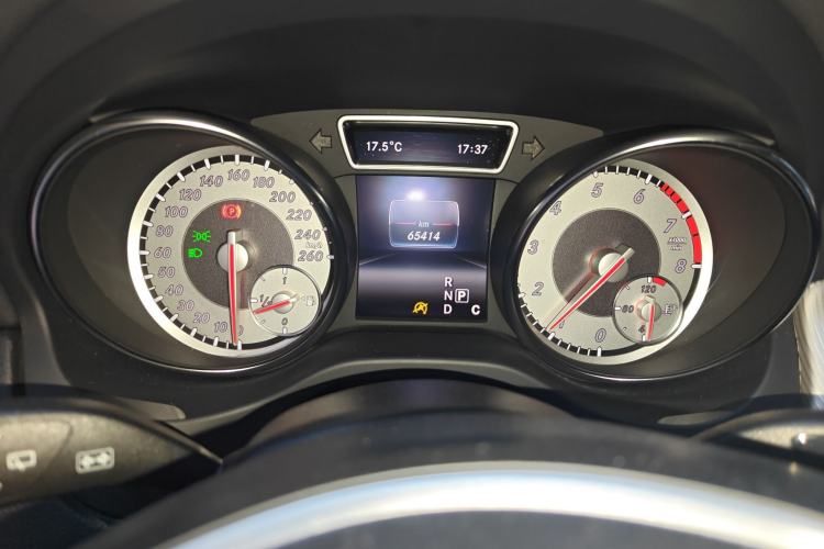 Used Mercedes-Benz GLA 2016 GLA 200 Fashion Model