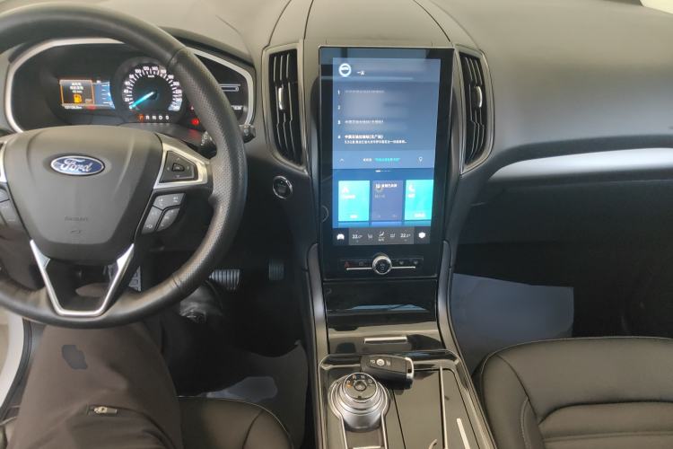 Used Ford Edge 2020 EcoBoost 245 Two-Wheel-Drive Platinum Edition 5 Seats
