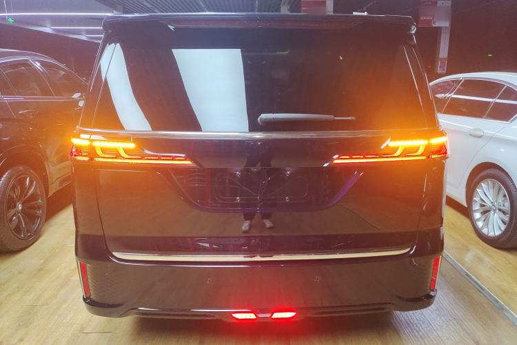 Used VOYAH Dream 2024 PHEV Ultra-Long Range Flagship Edition
