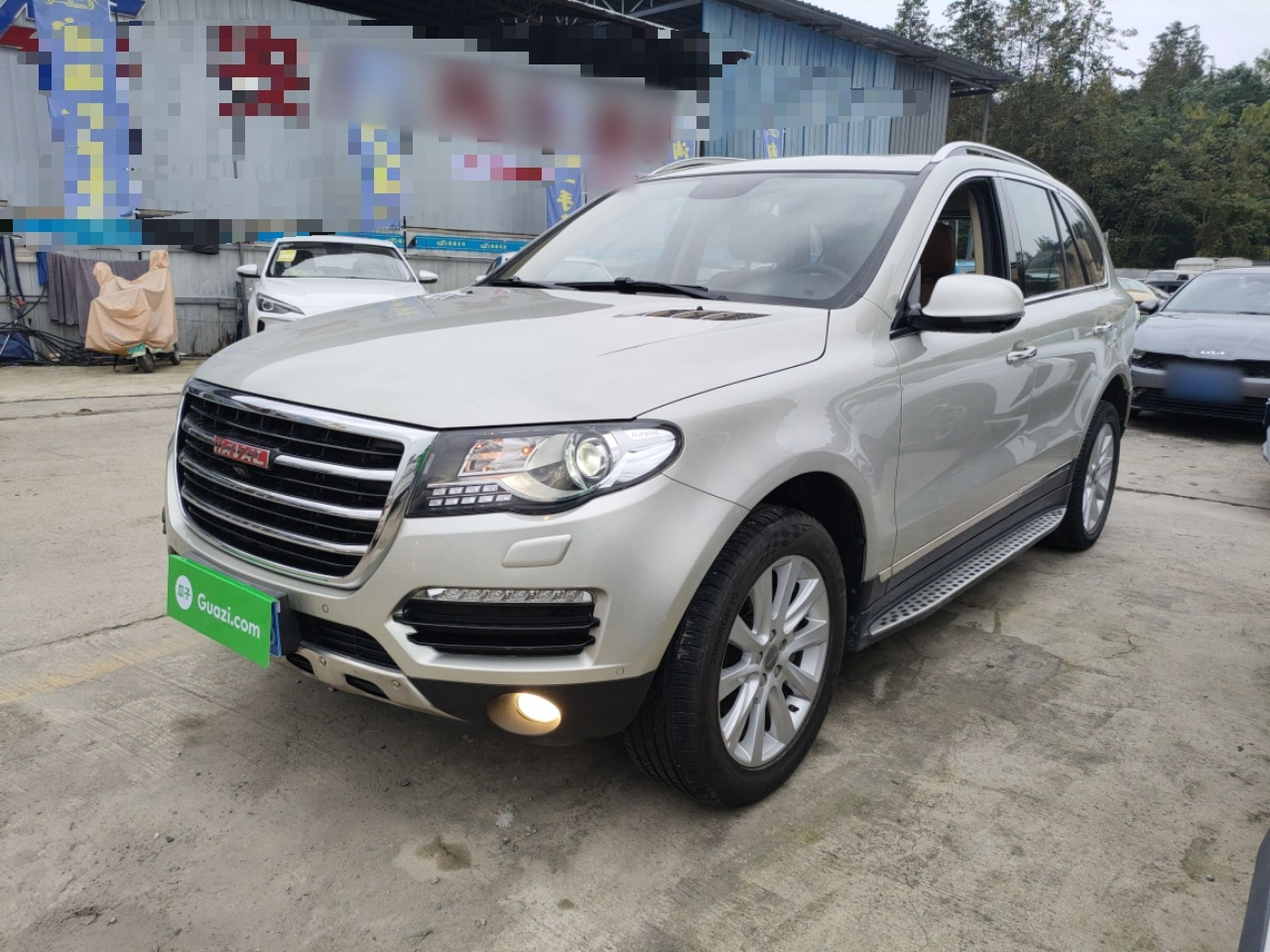 Под передней частью автомобиля