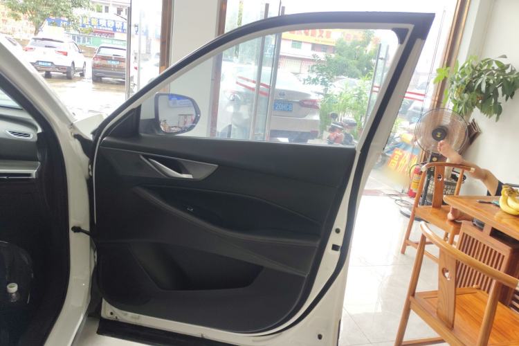 Used Changan CS35PLUS 2022 Blue Whale NE 1.4T DCT Luxury Model
