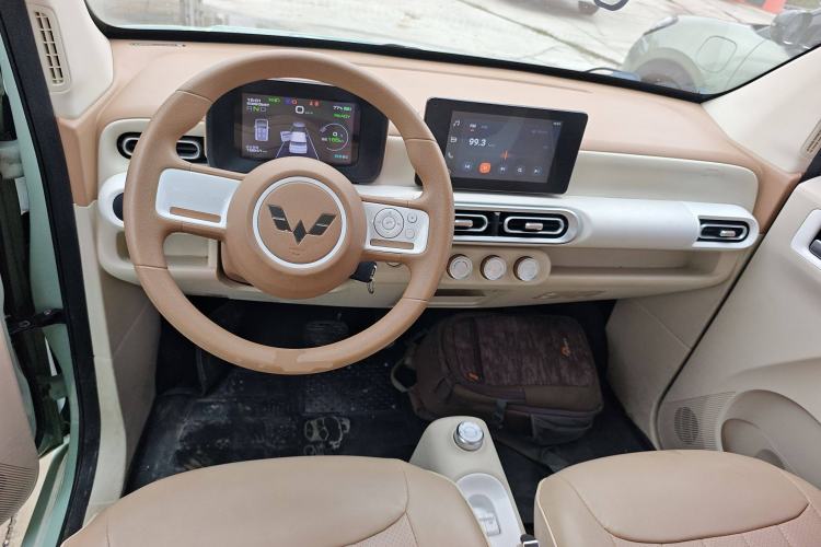 Used Wuling Hongguang MINIEV 2024 3rd Generation 215km Advanced Version