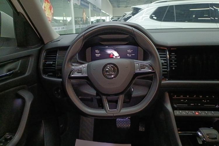 Used Skoda Kodiaq 2021 TSI330 7-Seater Two-Wheel-Drive Luxury Plus Edition